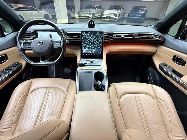 NIO ES6 2020