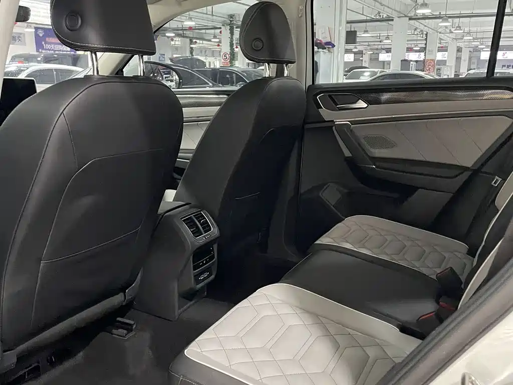 Volkswagen Tayron 2023