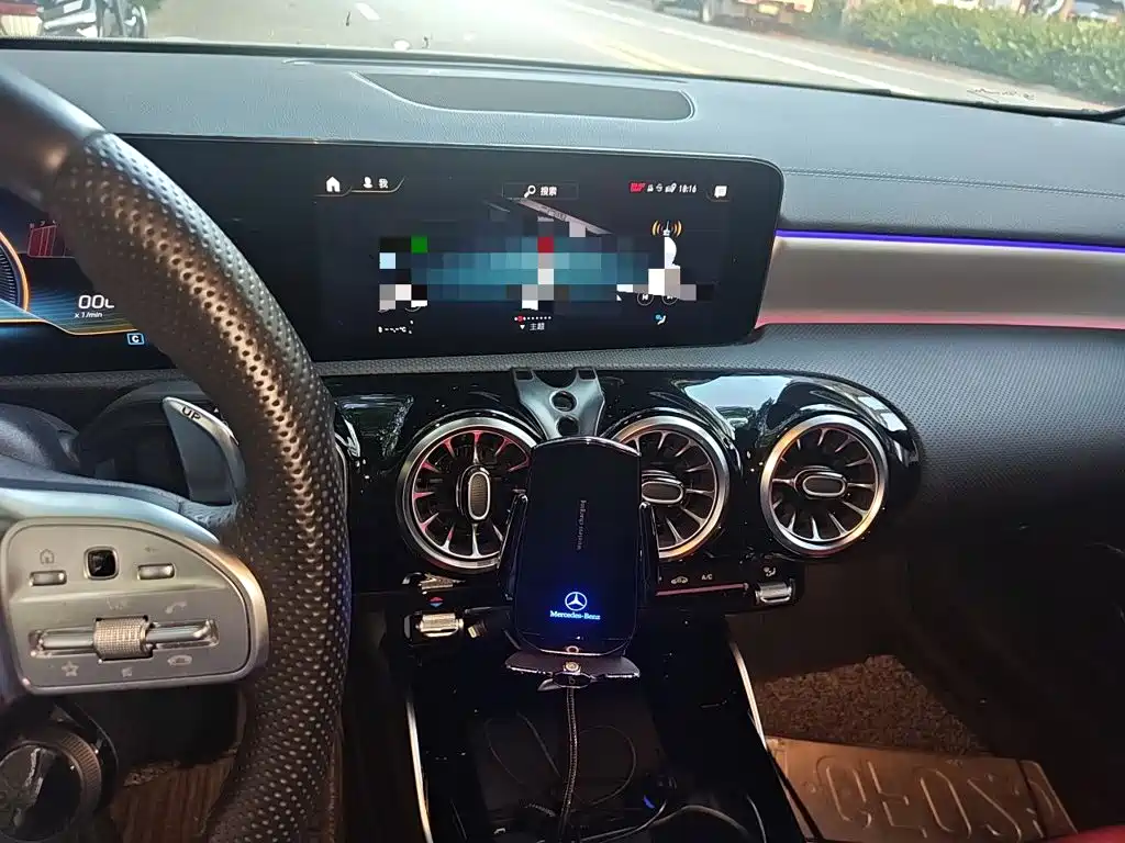 Mercedes-Benz CLA AMG 2023 — фото 9