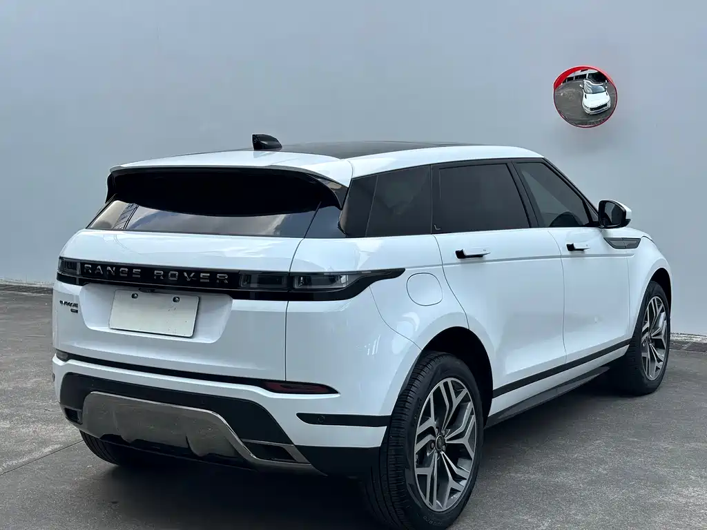 Land Rover Range Rover Evoque 2022 — фото 14