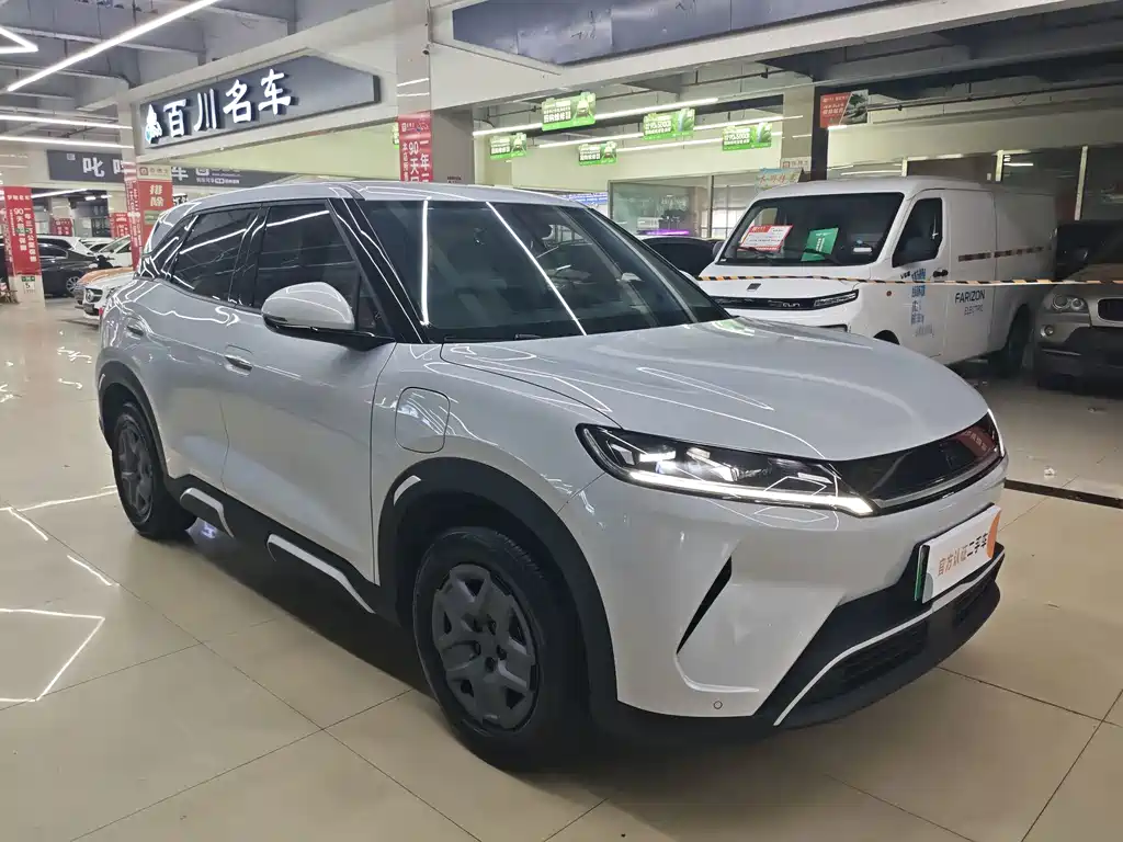 BYD Yuan UP 2025 — фото 3