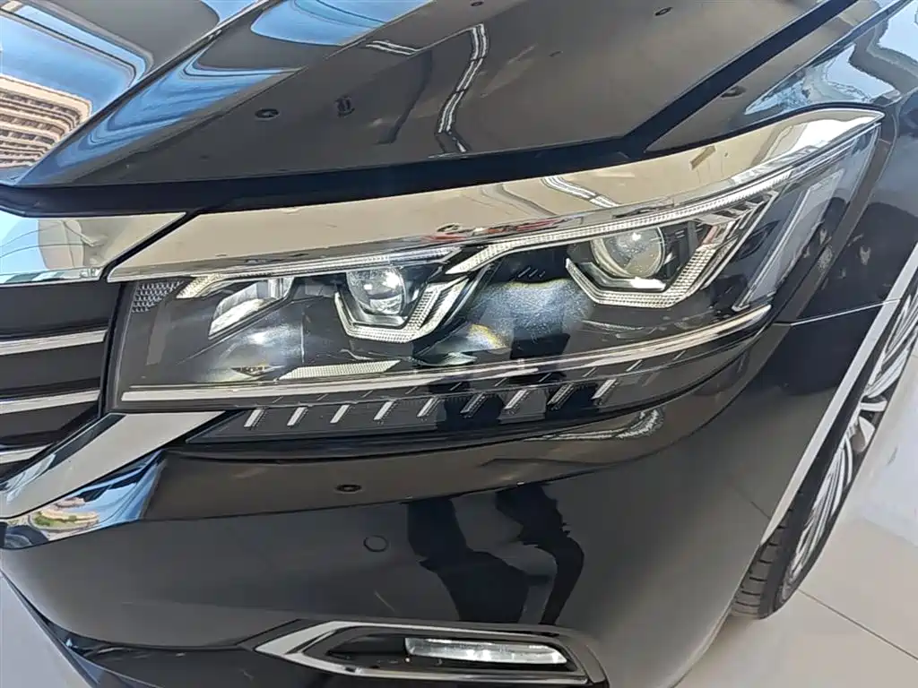 Volkswagen Passat 2019 — фото 24