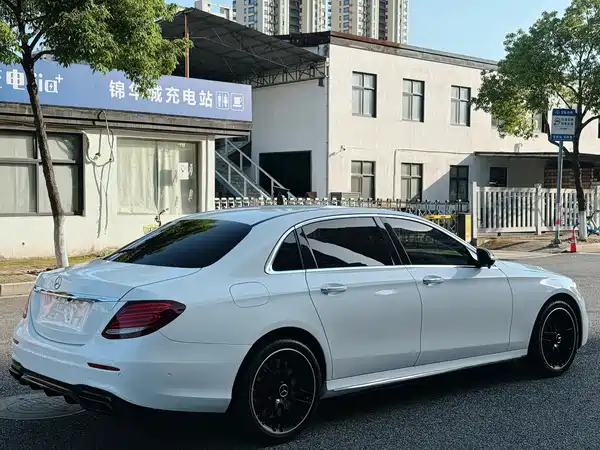 Mercedes-Benz E-Class 2018