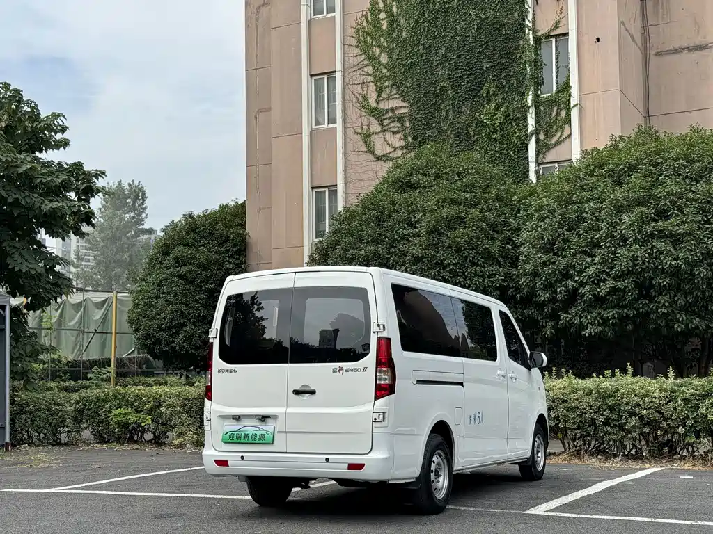 Changan Ruixing EM80 2024