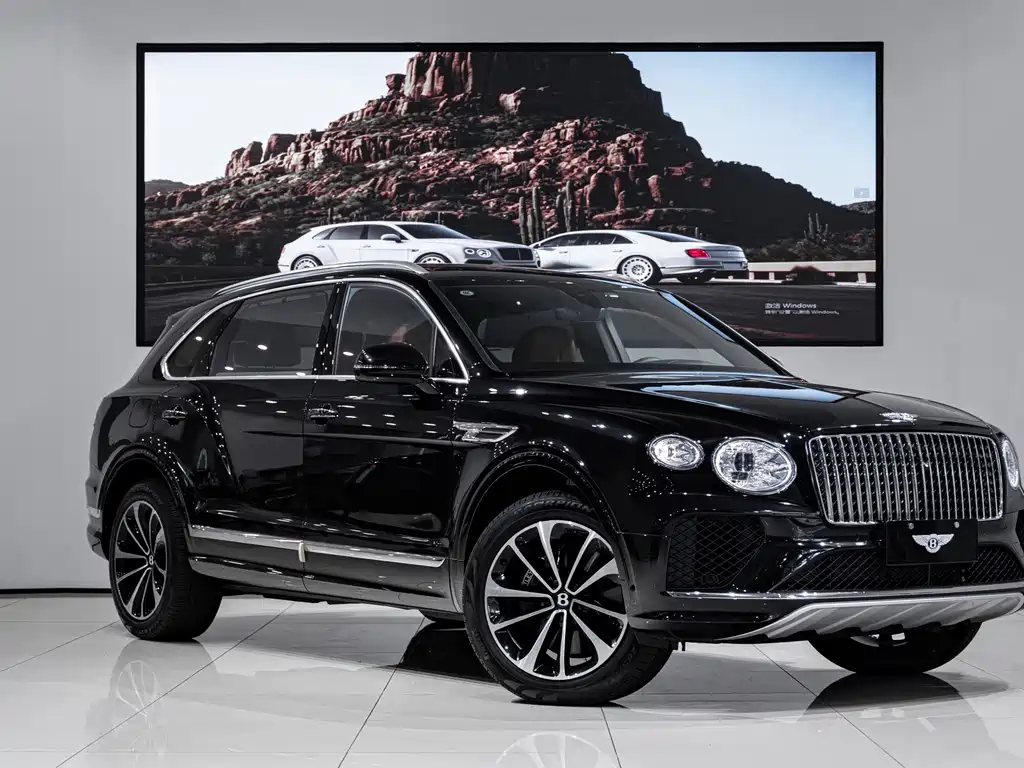 Bentley Bentayga 2024 — фото 3