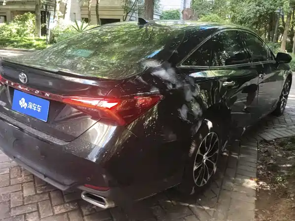 Toyota Avalon 2022