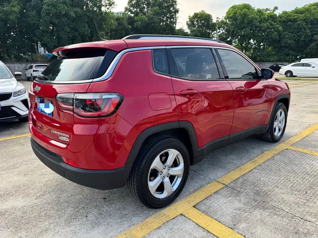 Jeep Compass 2017 — фото 6