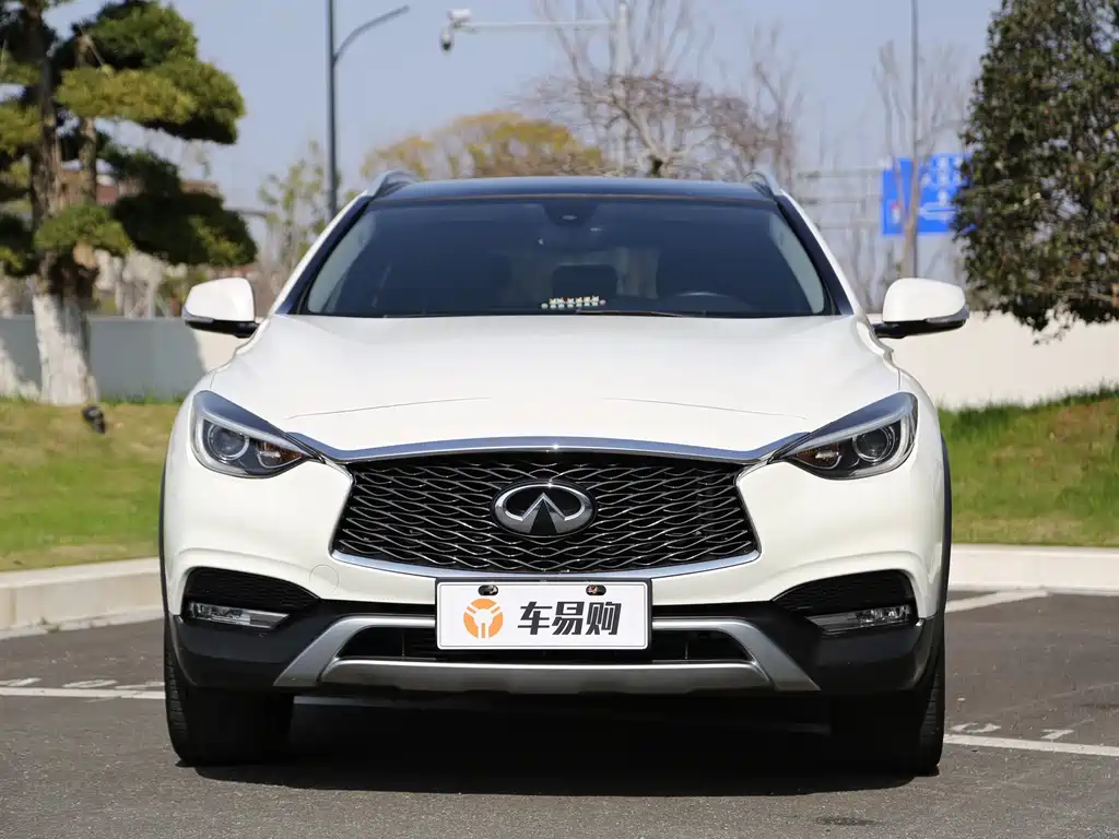 Infiniti QX30 2018 — фото 2