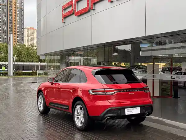 Porsche Macan 2024