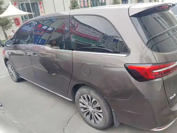 Buick GL8 2024