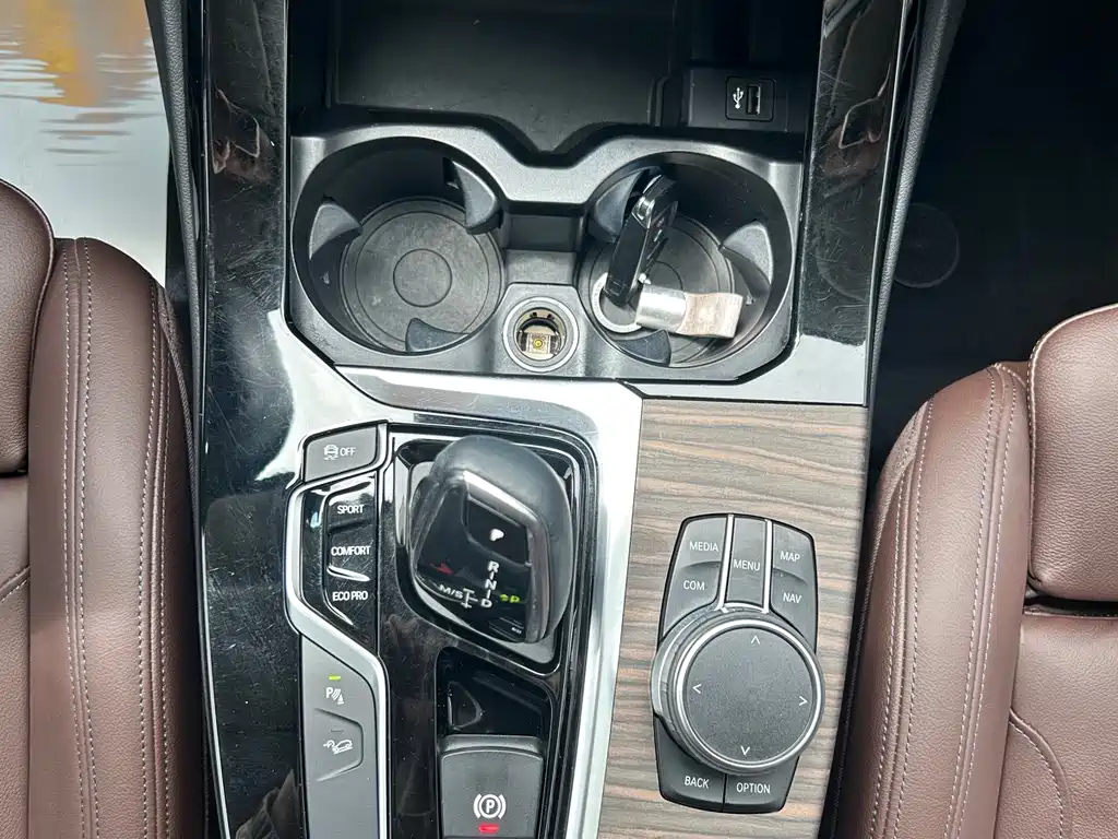 BMW X3 2018 — фото 11