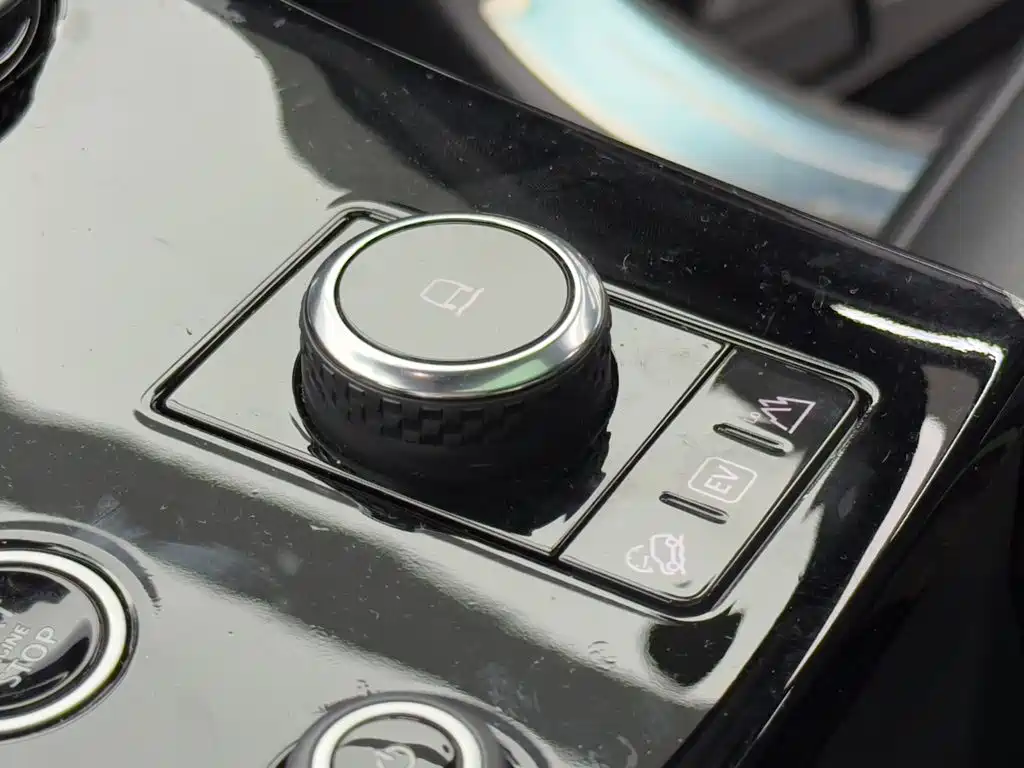 Land Rover Range Rover Sport New Energy 2025 — фото 14