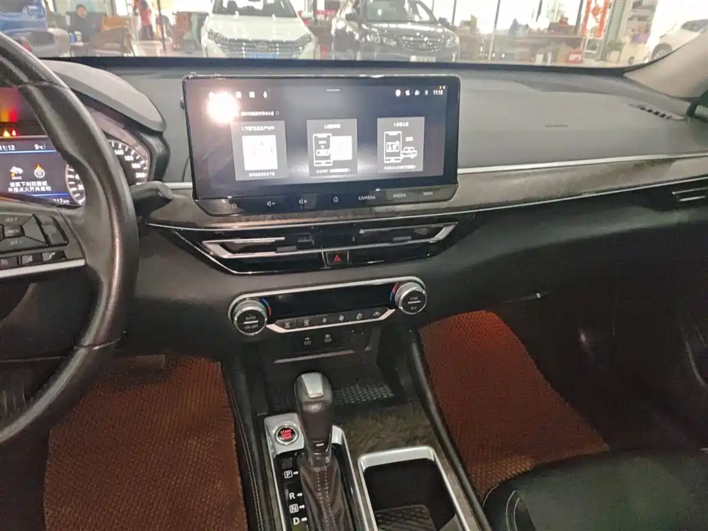 Nissan Teana 2023 — фото 13