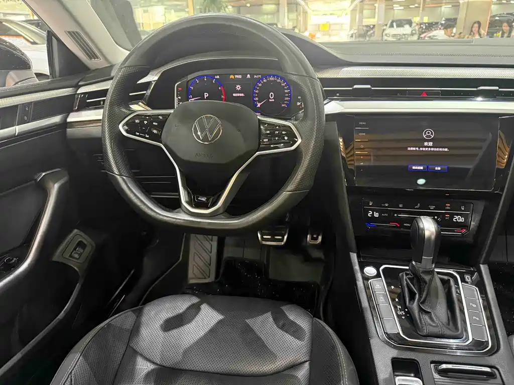 Volkswagen CC 2023 — фото 16
