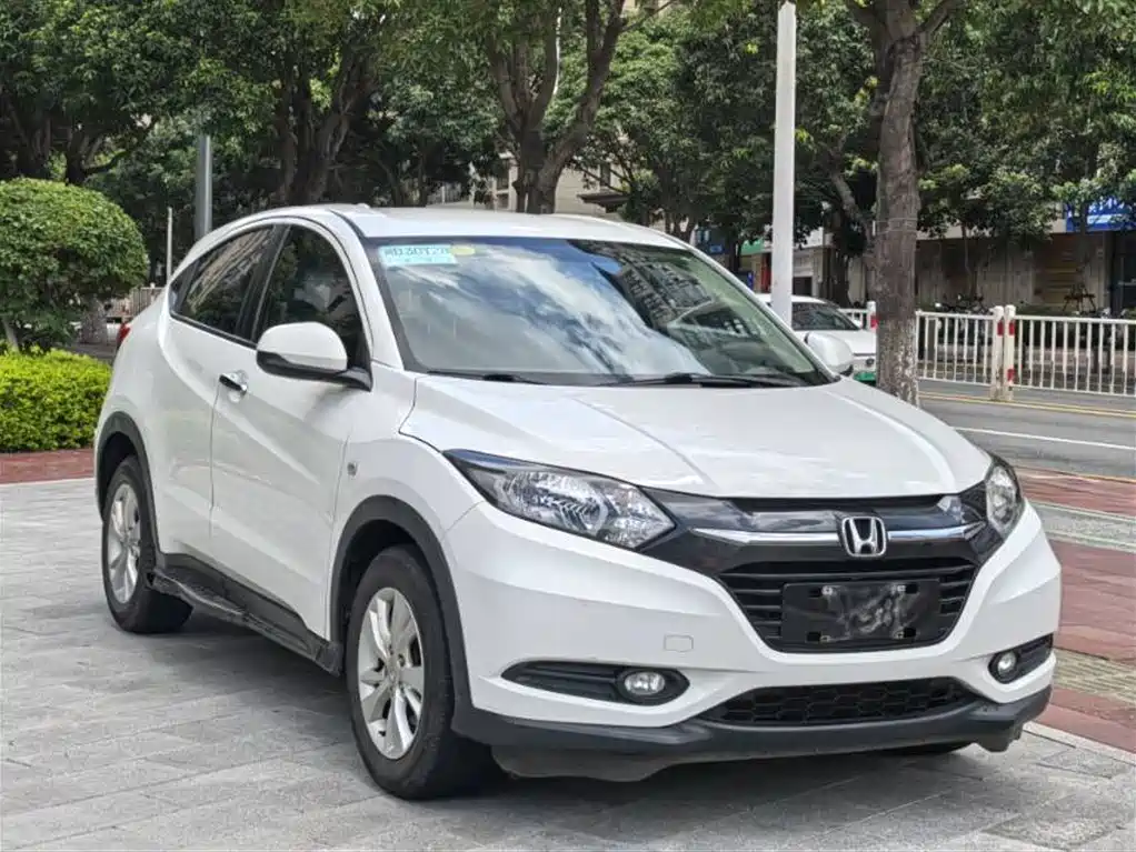 Honda Vezel 2016