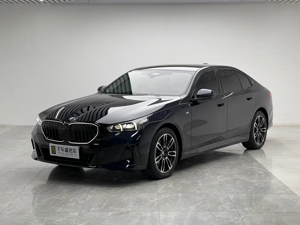 BMW 5 Series 2025