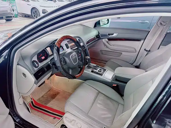 Audi A6L 2010
