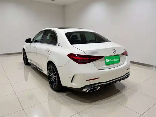 Mercedes-Benz C-Class 2024