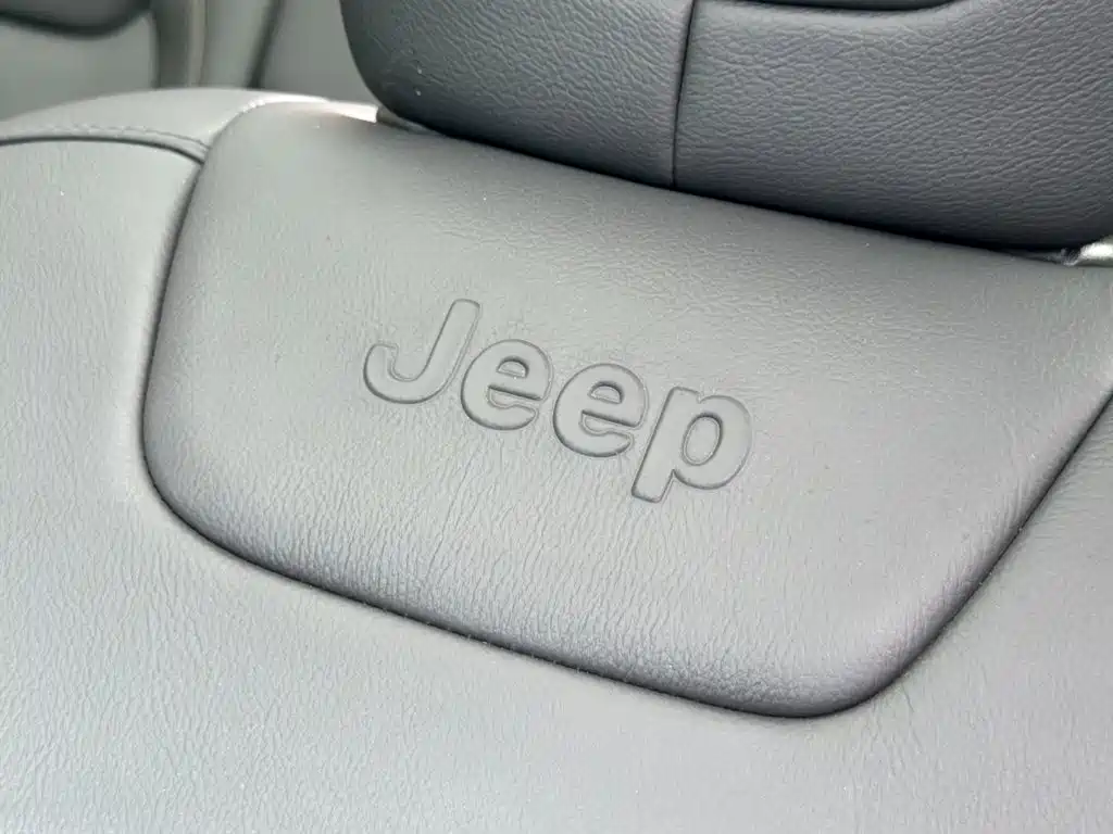 Jeep Cherokee 2018 — фото 10