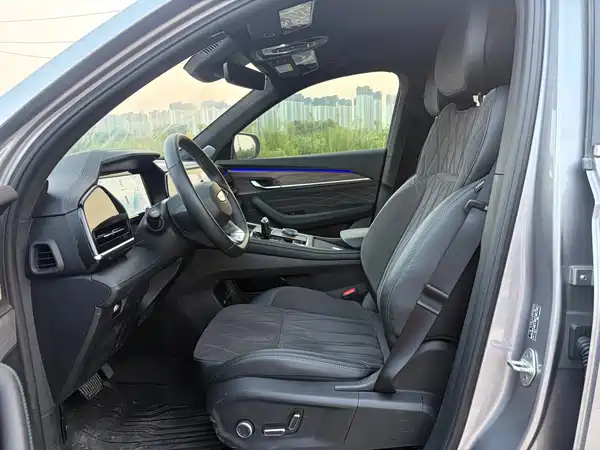 Geely Xingyue L 2025