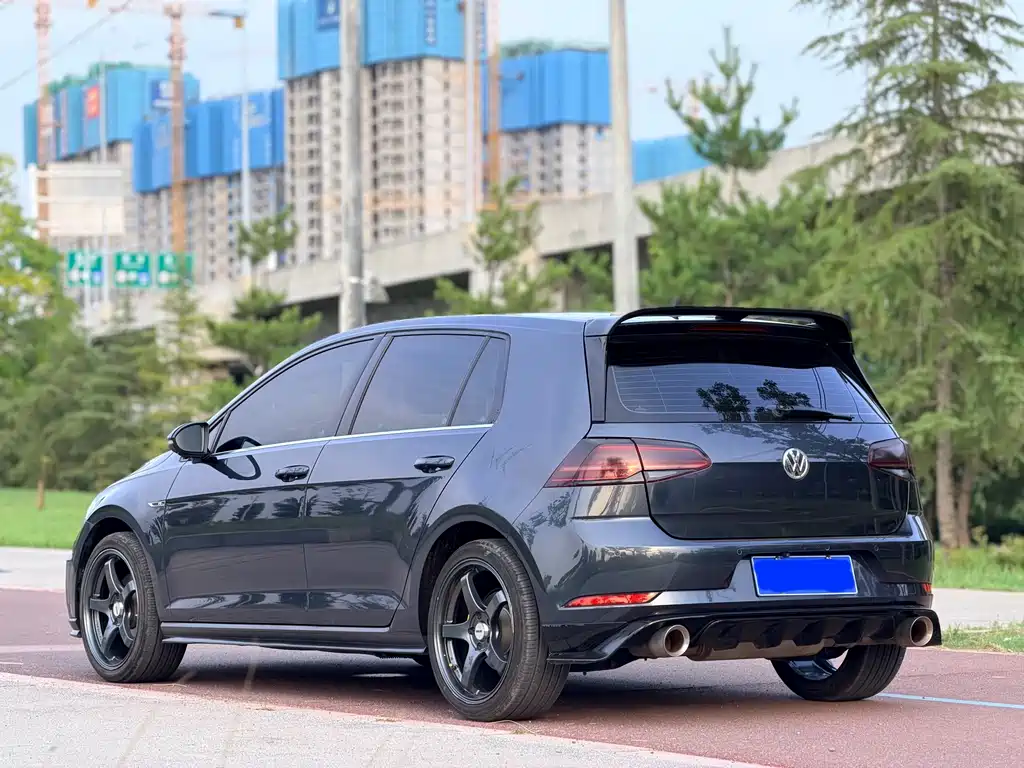 Volkswagen Golf 2020