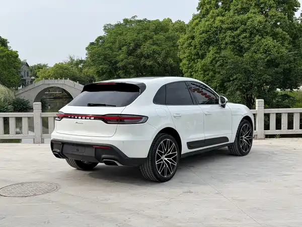 Porsche Macan 2023