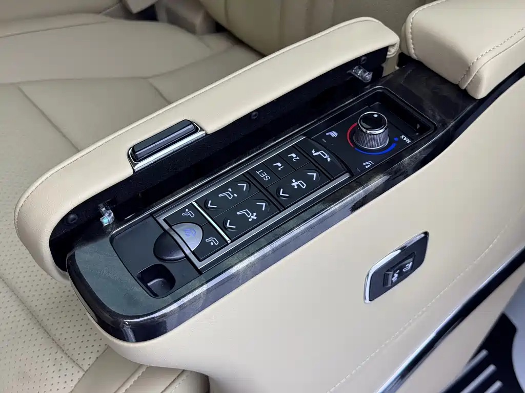 Toyota Alphard 2016 — фото 8