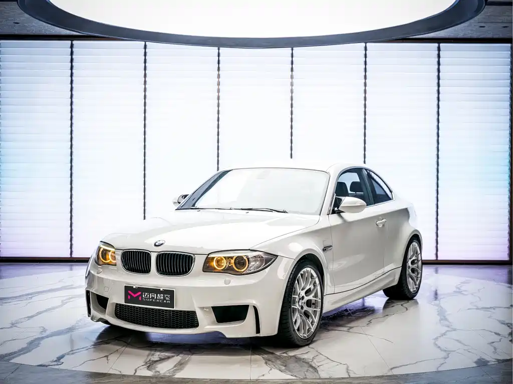BMW 1 Series M 2012 — фото 1