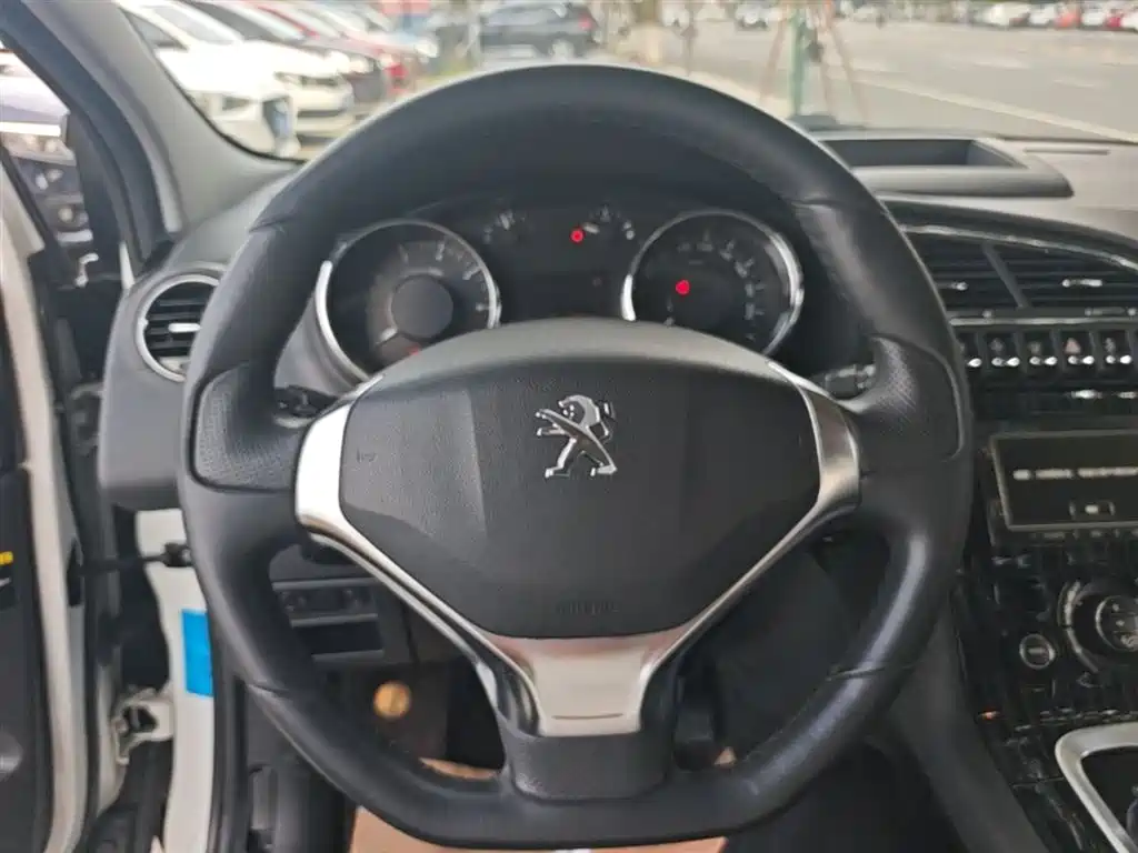 Peugeot 3008 2015 — фото 11