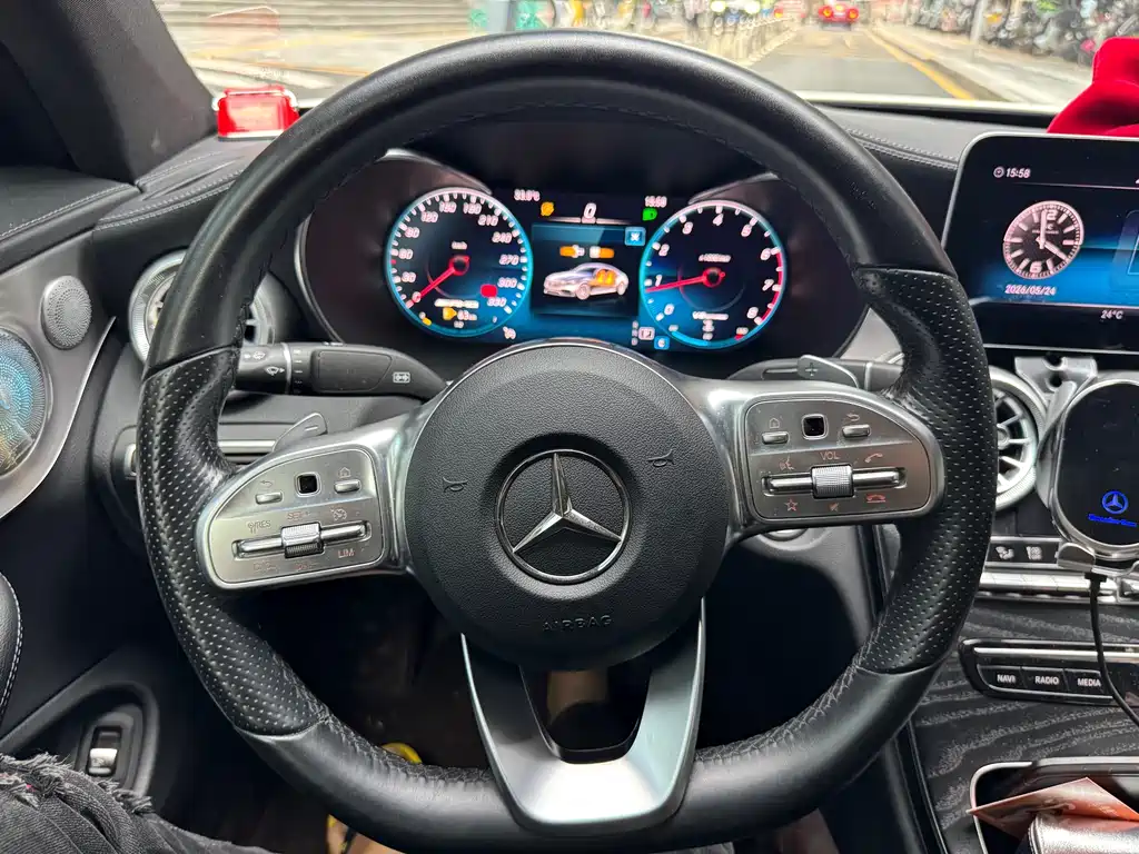 Mercedes-Benz C-Class 2022 — фото 17