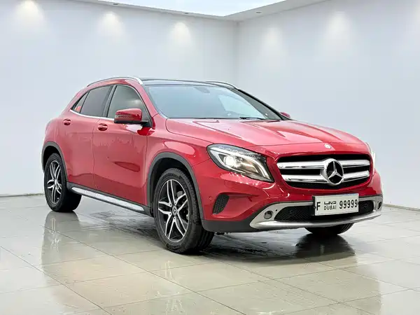 Mercedes-Benz GLA 2015