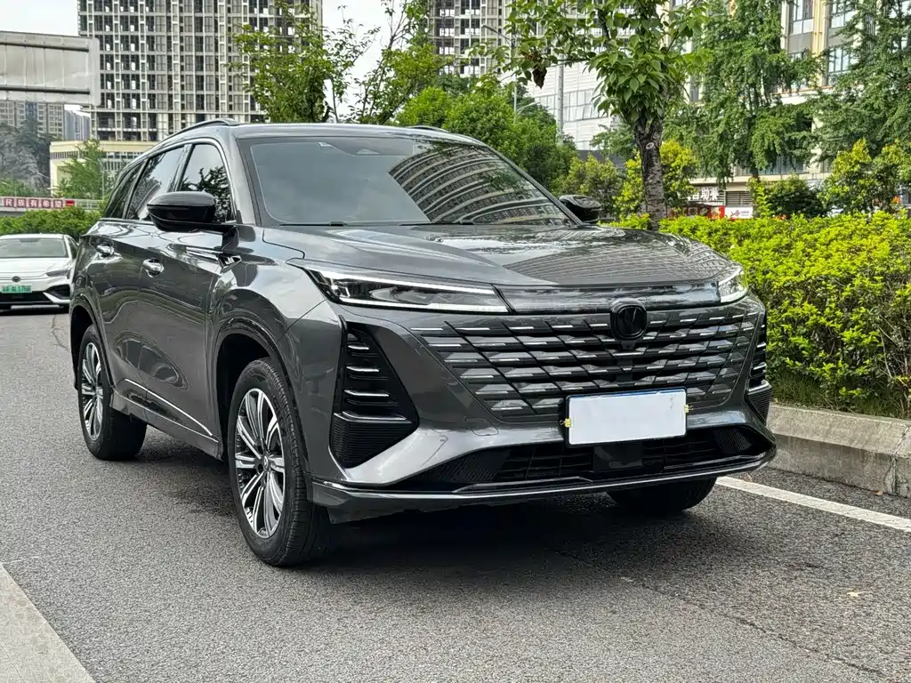 Changan CS75 PLUS 2024 — фото 3