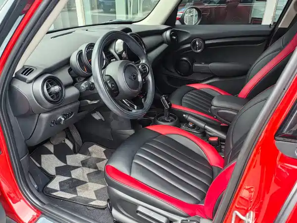 MINI 2019