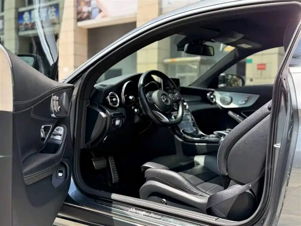 Mercedes-Benz C-Class 2018