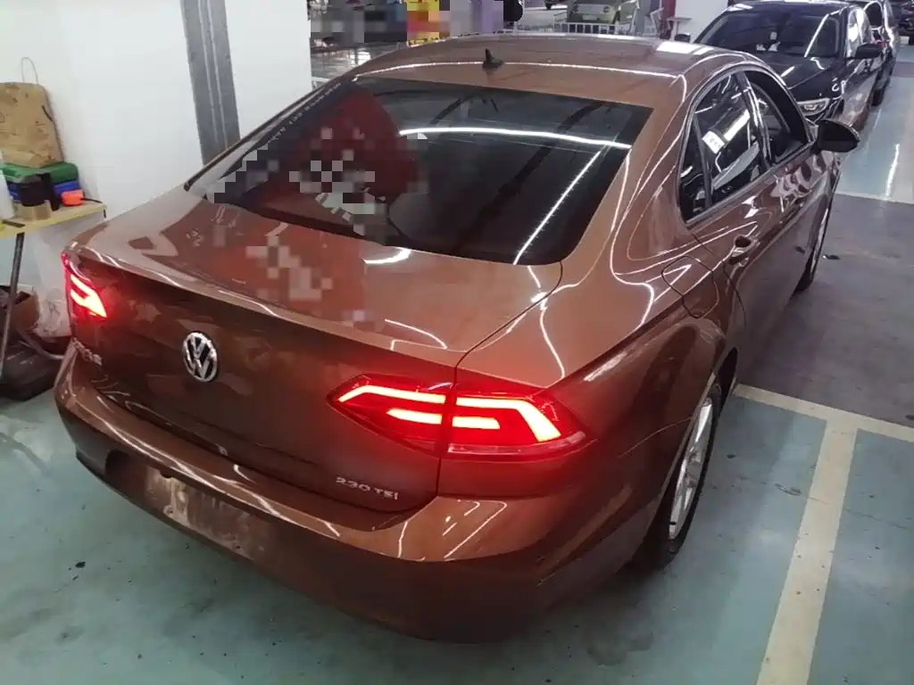 Volkswagen Lamando 2015