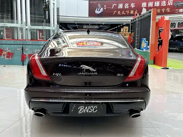 Jaguar XJ 2016