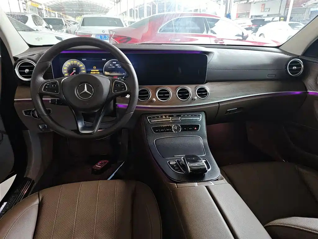 Mercedes-Benz E-Class 2017 — фото 10