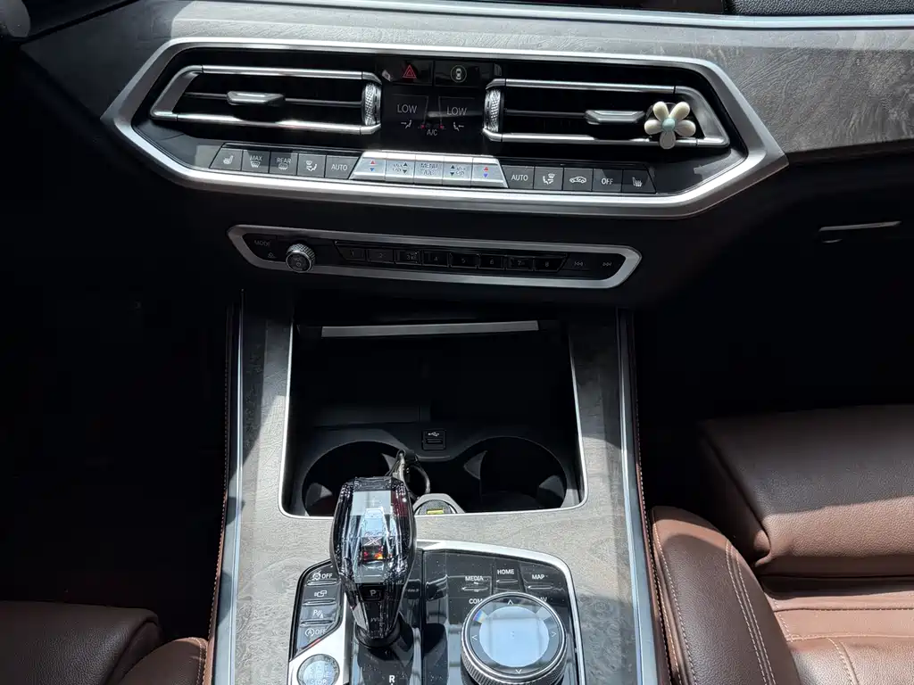 BMW X5 2019 — фото 12