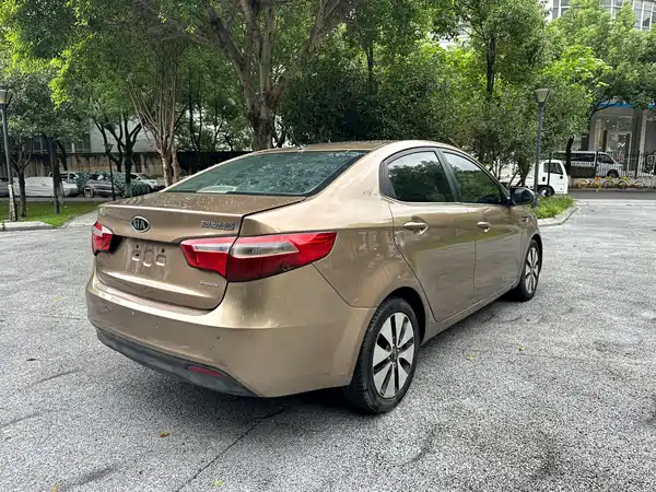 Kia K2 2012