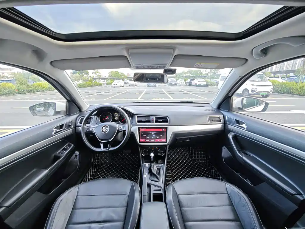 Volkswagen Lavida 2018 — фото 14