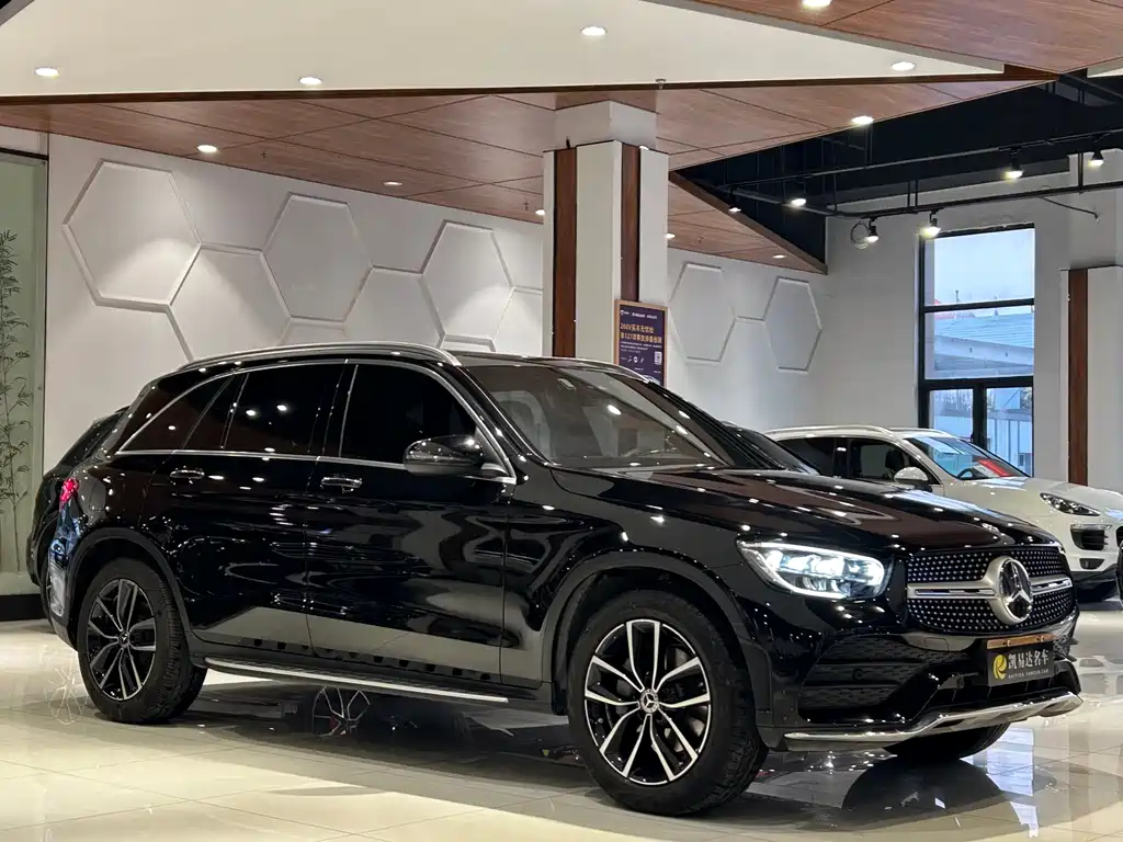 Mercedes-Benz GLC 2022 — фото 4