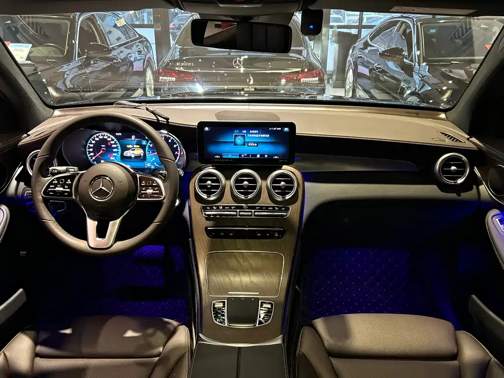 Mercedes-Benz GLC 2022 — фото 18