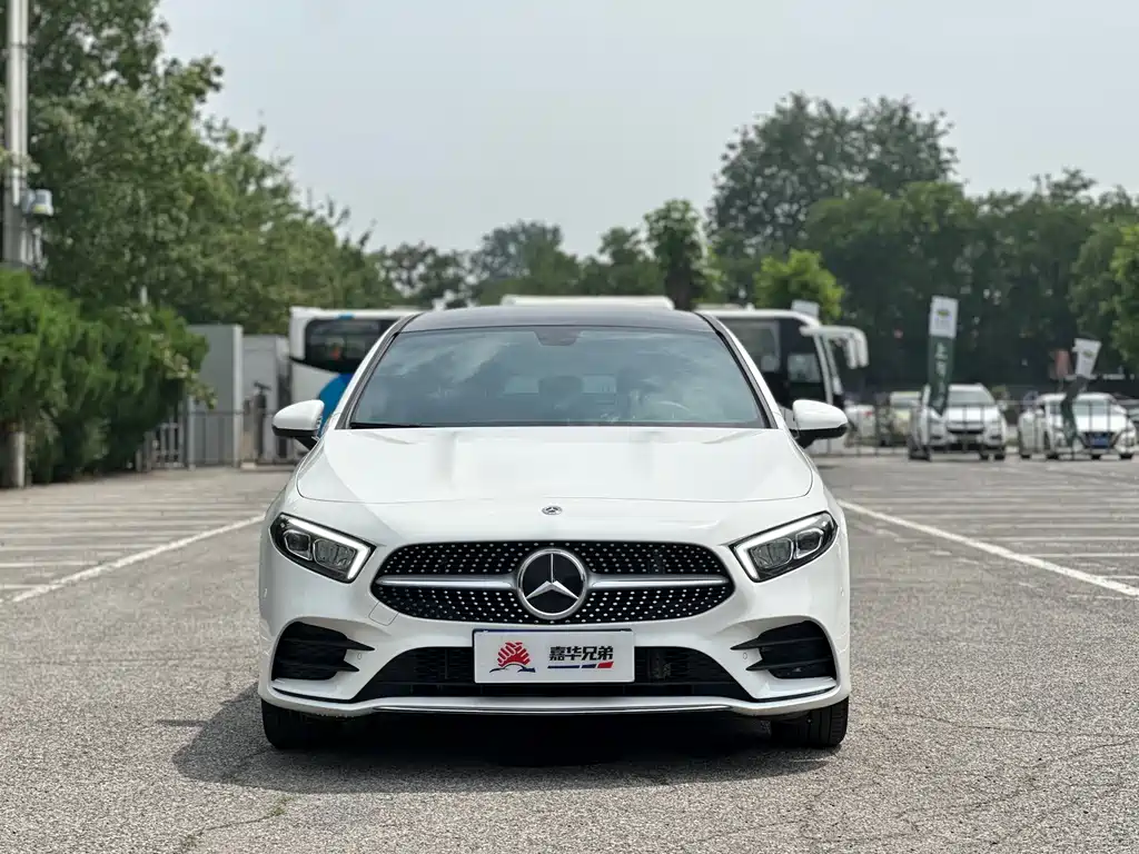 Mercedes-Benz A-Class 2022 — фото 4
