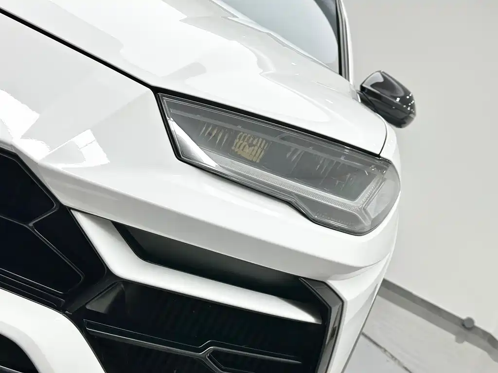 Lamborghini Urus 2022 — фото 19