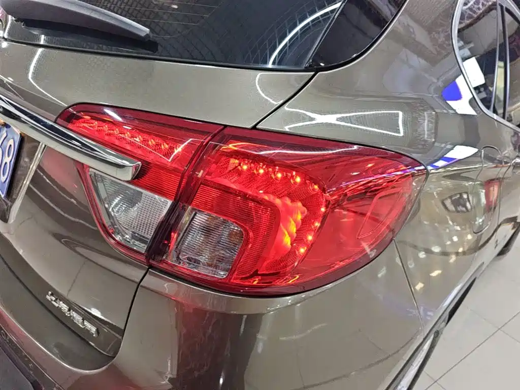 Buick Envision Plus 2016 — фото 8