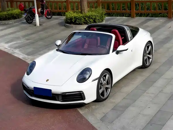 Porsche 911 2023