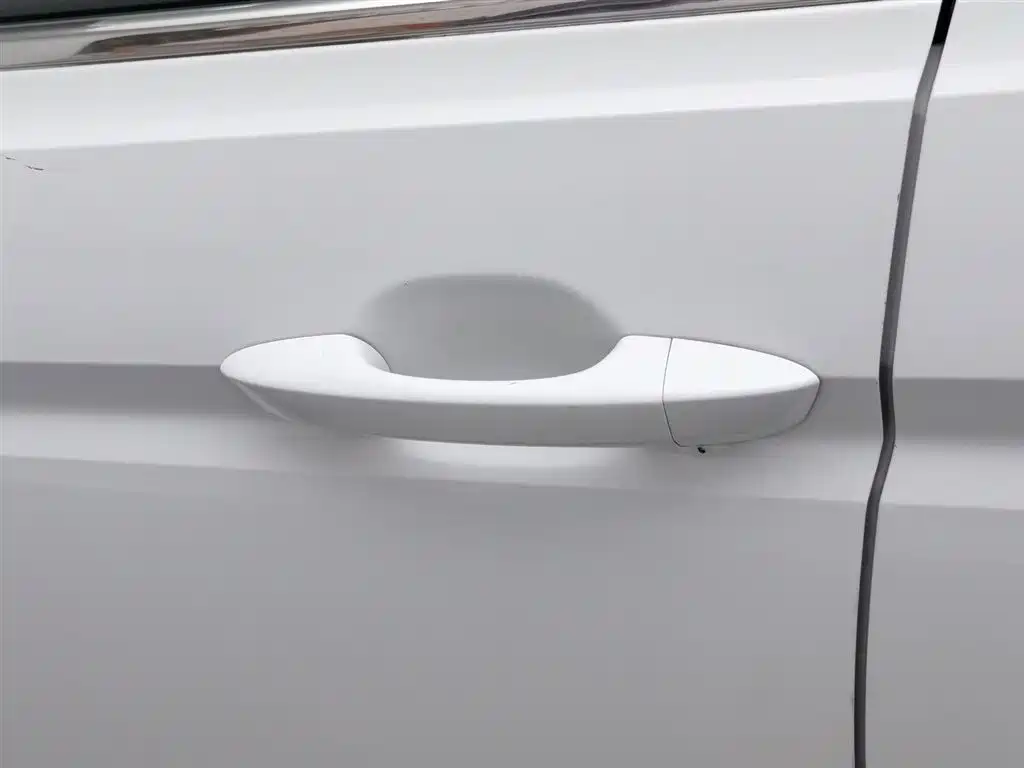 Volkswagen Touran 2018 — фото 18