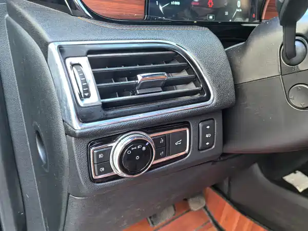 Lincoln Navigator 2021