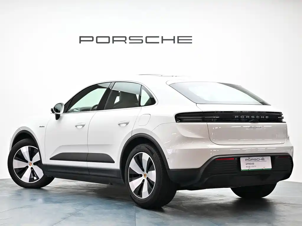 Porsche Macan New Energy 2025 — фото 13