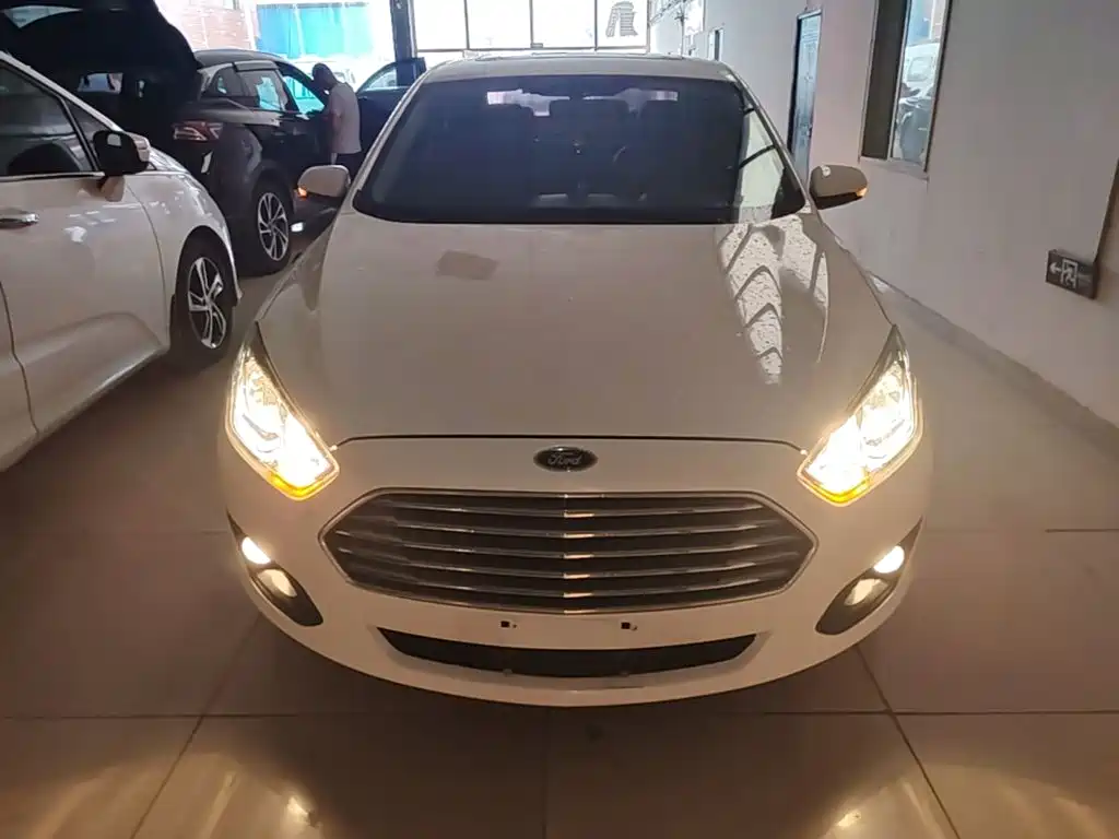 Ford Escort 2018